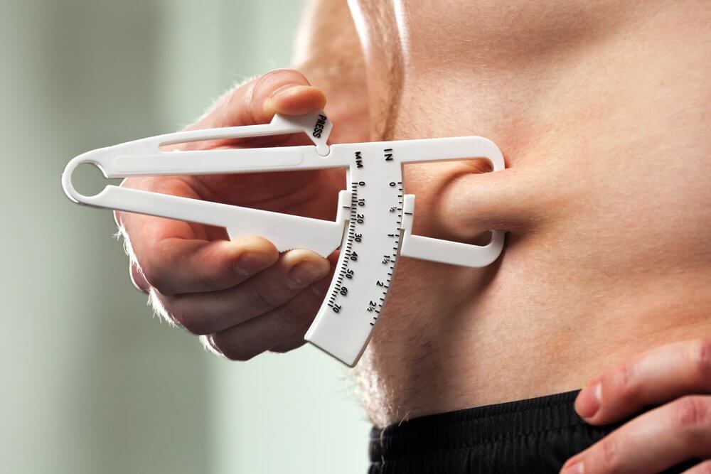 نسبة الدهون في الجسم الطبيعي للرجل
